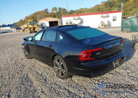 2021 Volvo S90 Recharge Plug-In Hybrid T8 R-Design from USA, damaged, VIN LVYBR0AT9MP197408